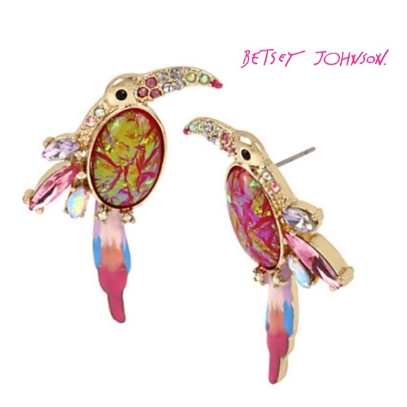 Betsey Johnson Jewelry - ❌❌SOLD❌❌Betsey Johnson Toucan Earrings